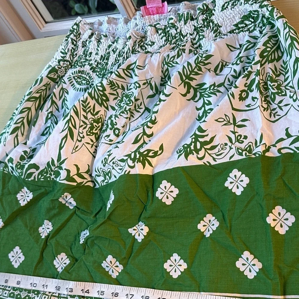 She's Cool Green and White Smocked Short Lined Bubble Mini Skirt size Large